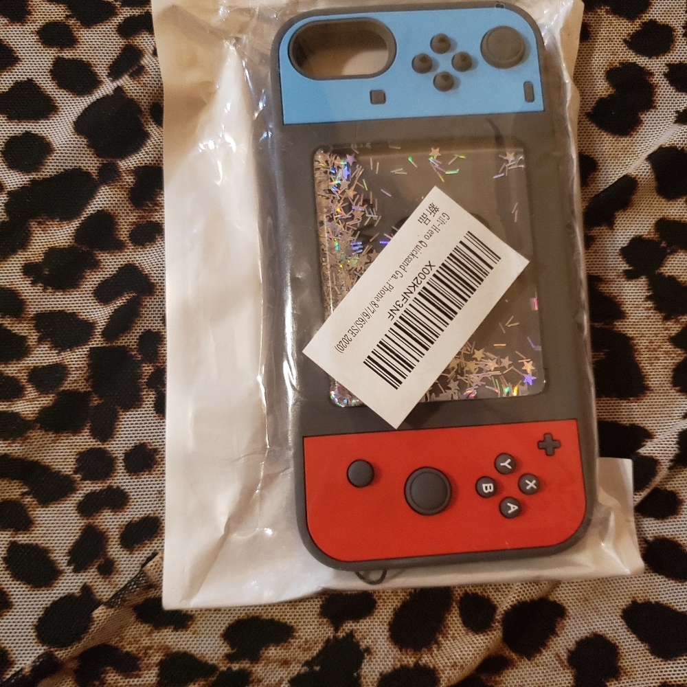 Nintendo Switch IPhone case! - Picture 5 of 5